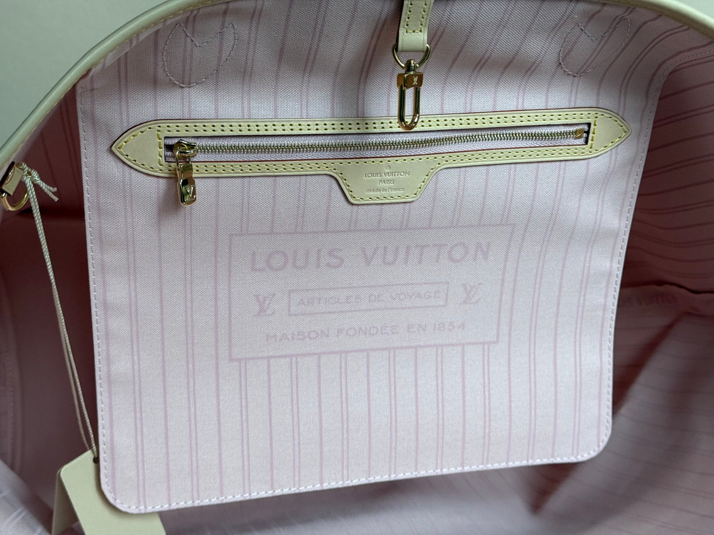 BRAND NEW Louis Vuitton Neverfull GM in Damier Azur with Rose Ballerine Interior