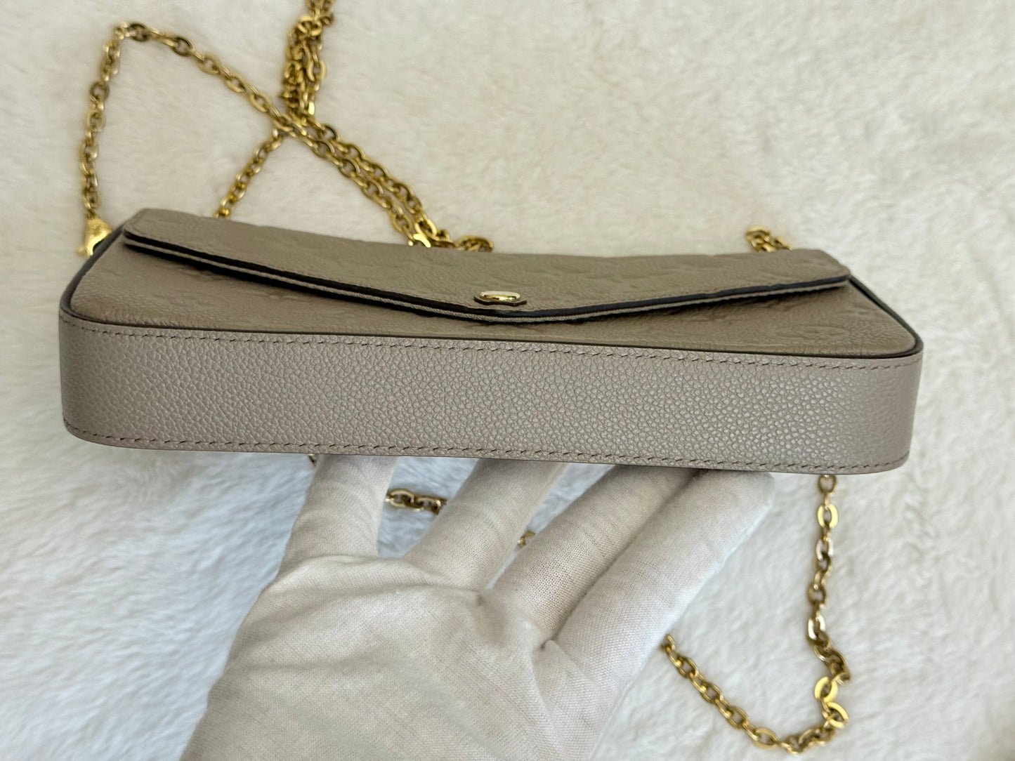 Louis Vuitton Felicie Pochette Mono Empreinte TurtleDove