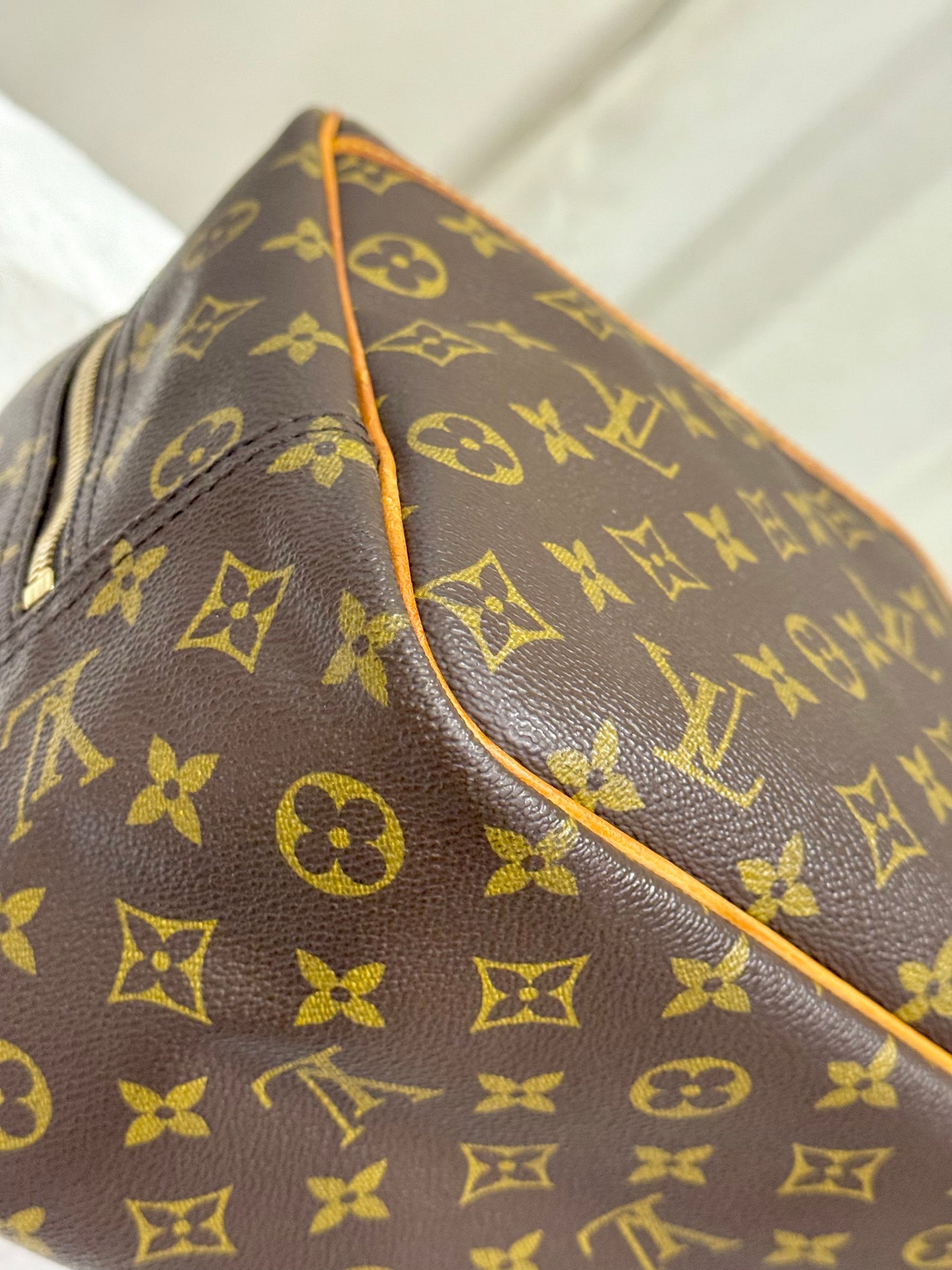 Louis Vuitton Deauville Mono