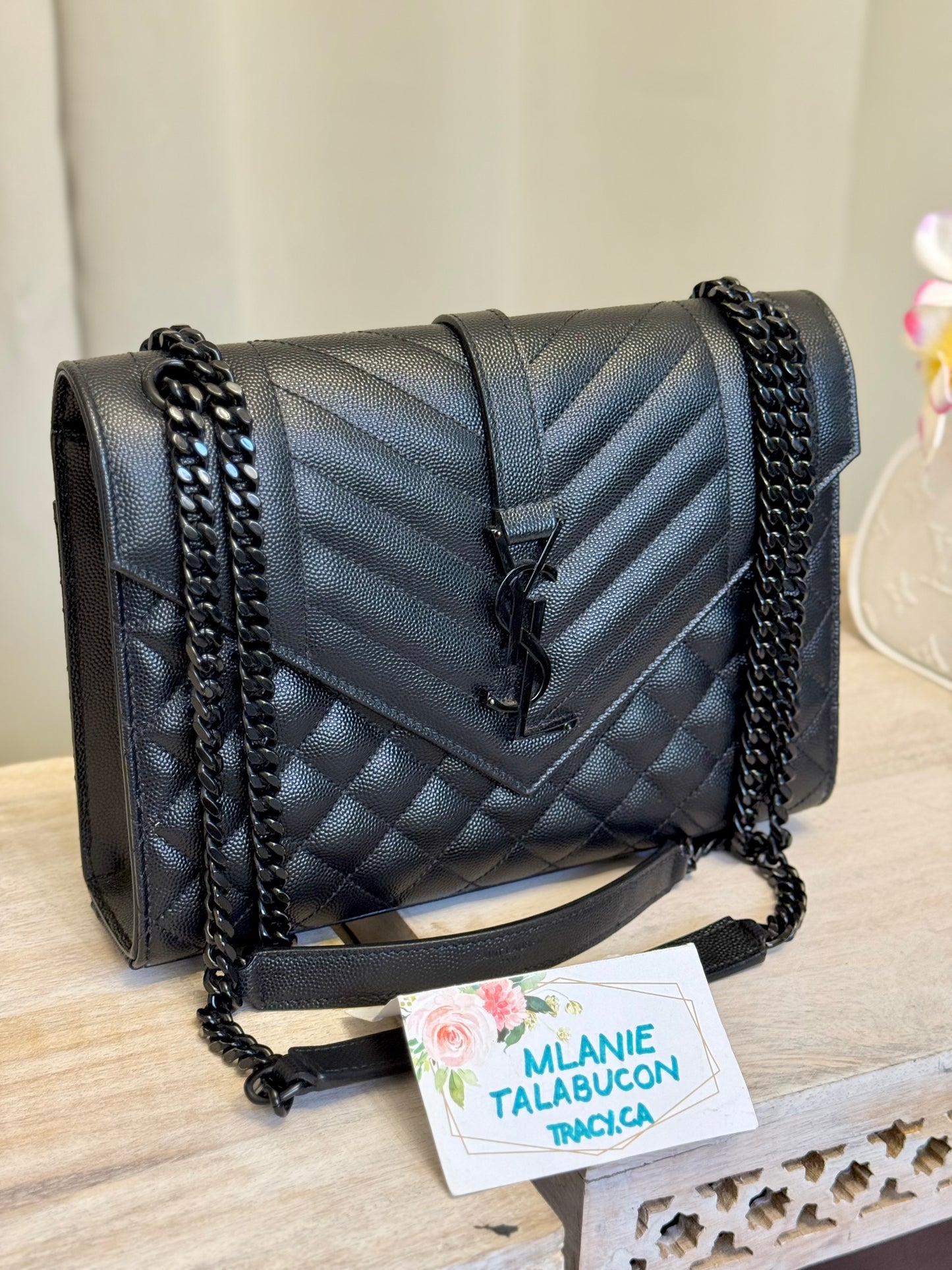 Yves Saint Laurent BLACK ENVELOPE MEDIUM IN QUILTED GRAIN DE POUDRE EMBOSSED LEATHER BLACK HW