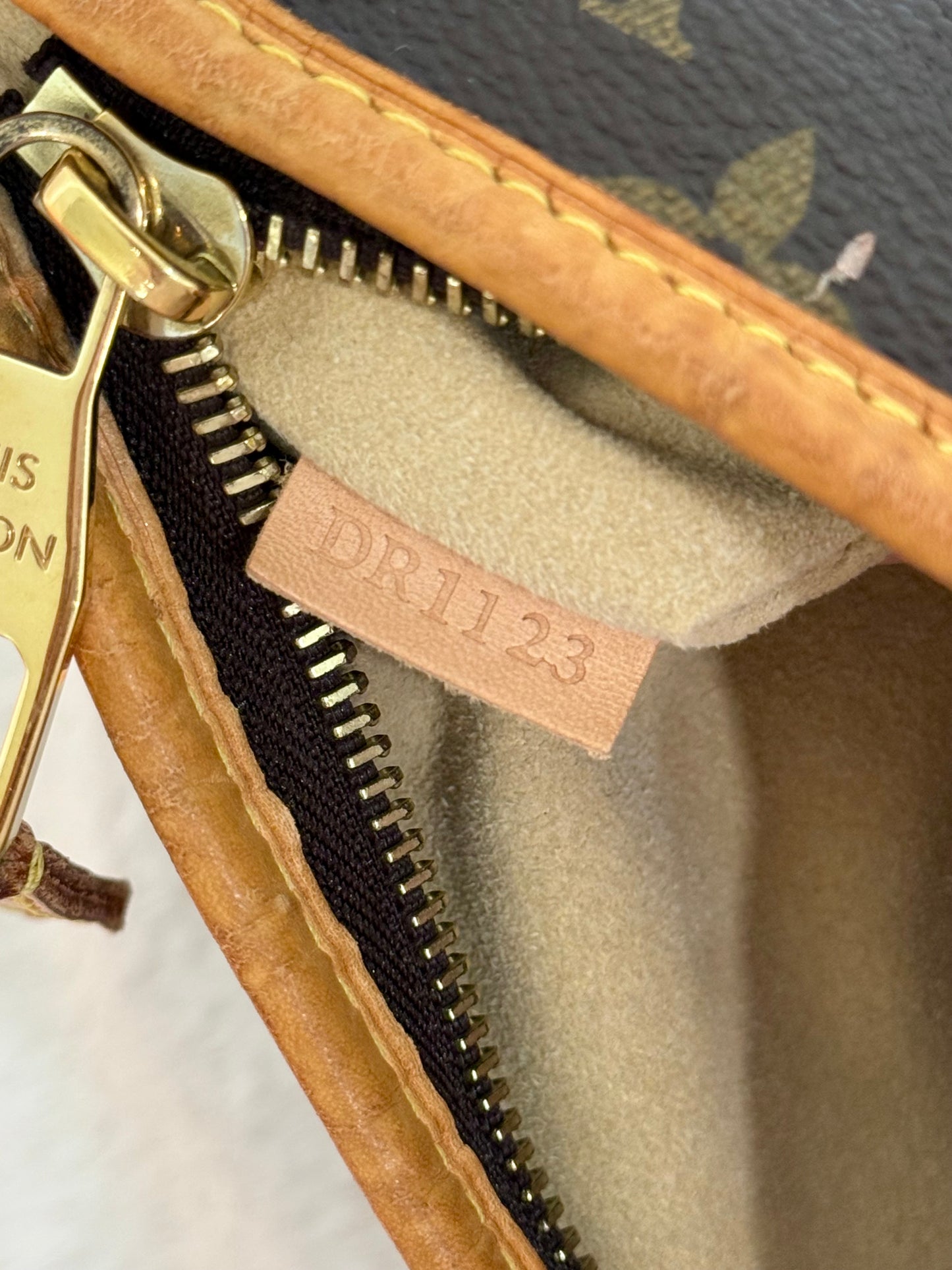 Louis Vuitton Estrela MM Mono