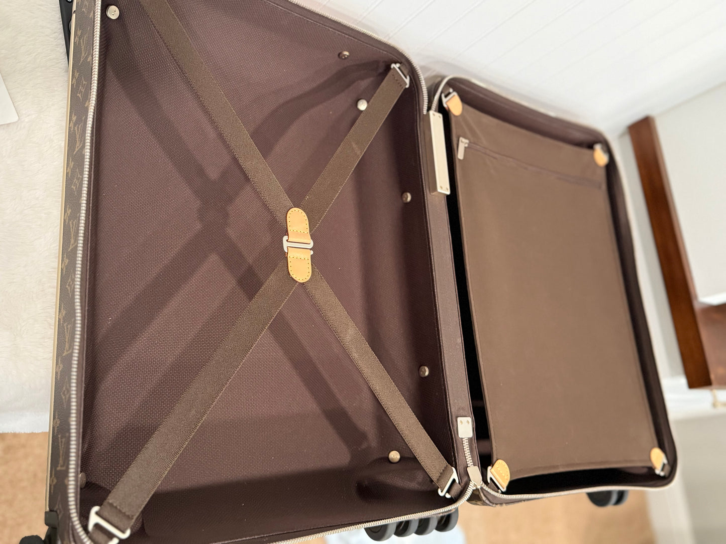 Louis Vuitton Horizon 55 Mono