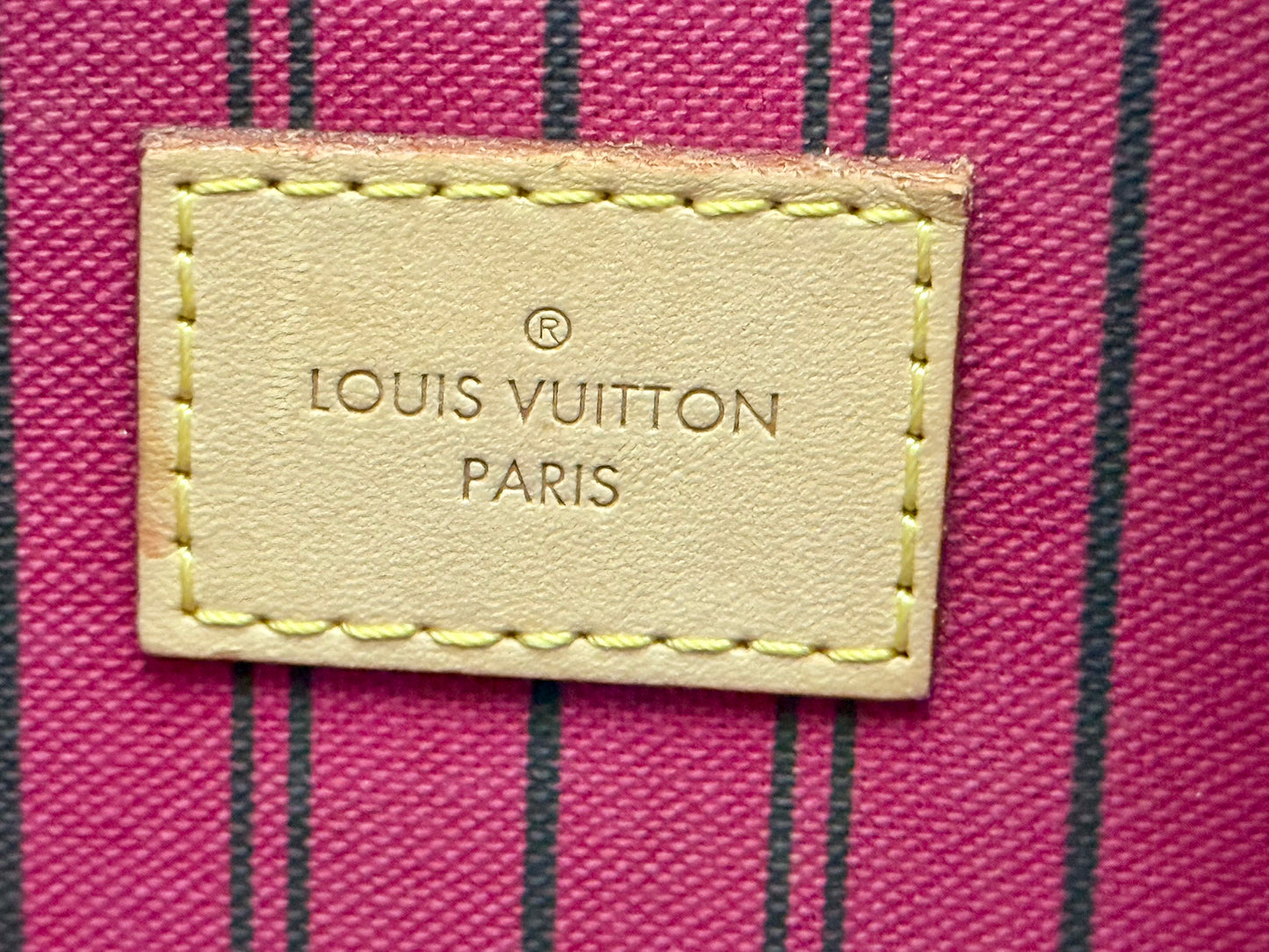 Loui Vuitton Neverfull MM Pivoine Bag and Pouch