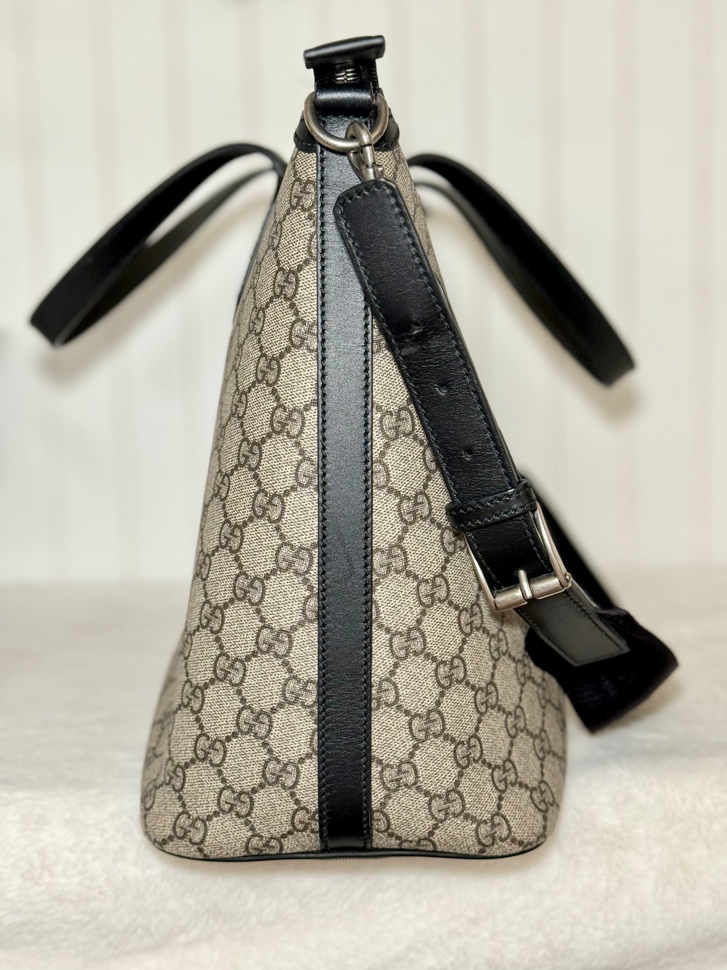 Gucci Zipped Web GG Supreme Canvas Tote Shoulder Bag Black 359261