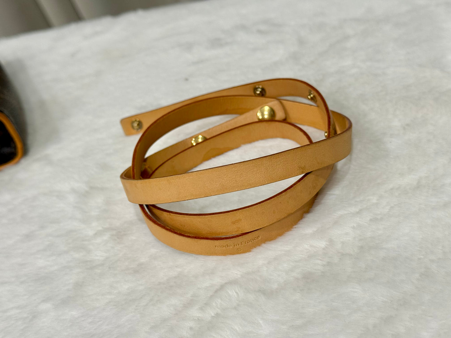 Louis Vuitton Florentine Bumbag with Size S belt