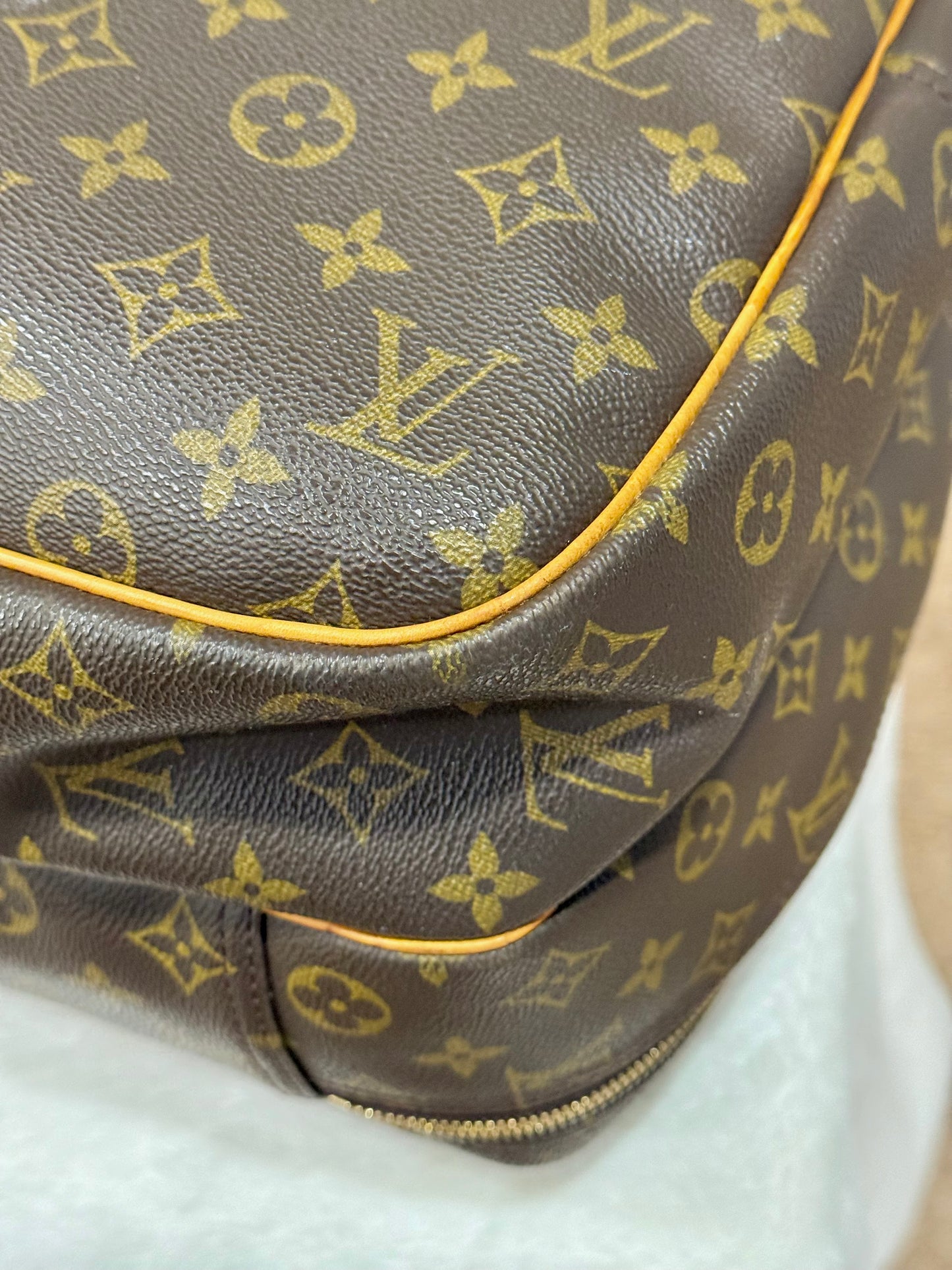 Louis Vuitton Alize 24 Mono soft Suitcase