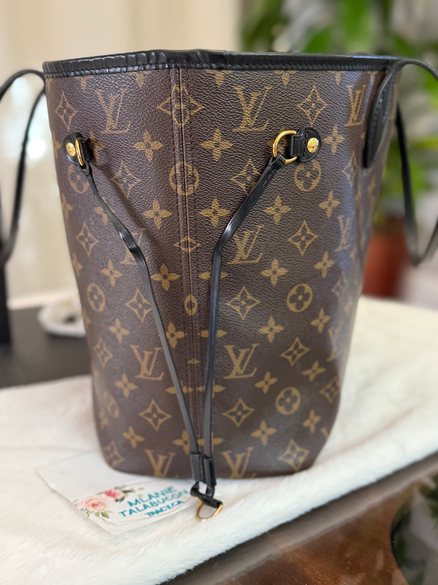 Louis Vuitton Neverfull MM World Tour Cerise