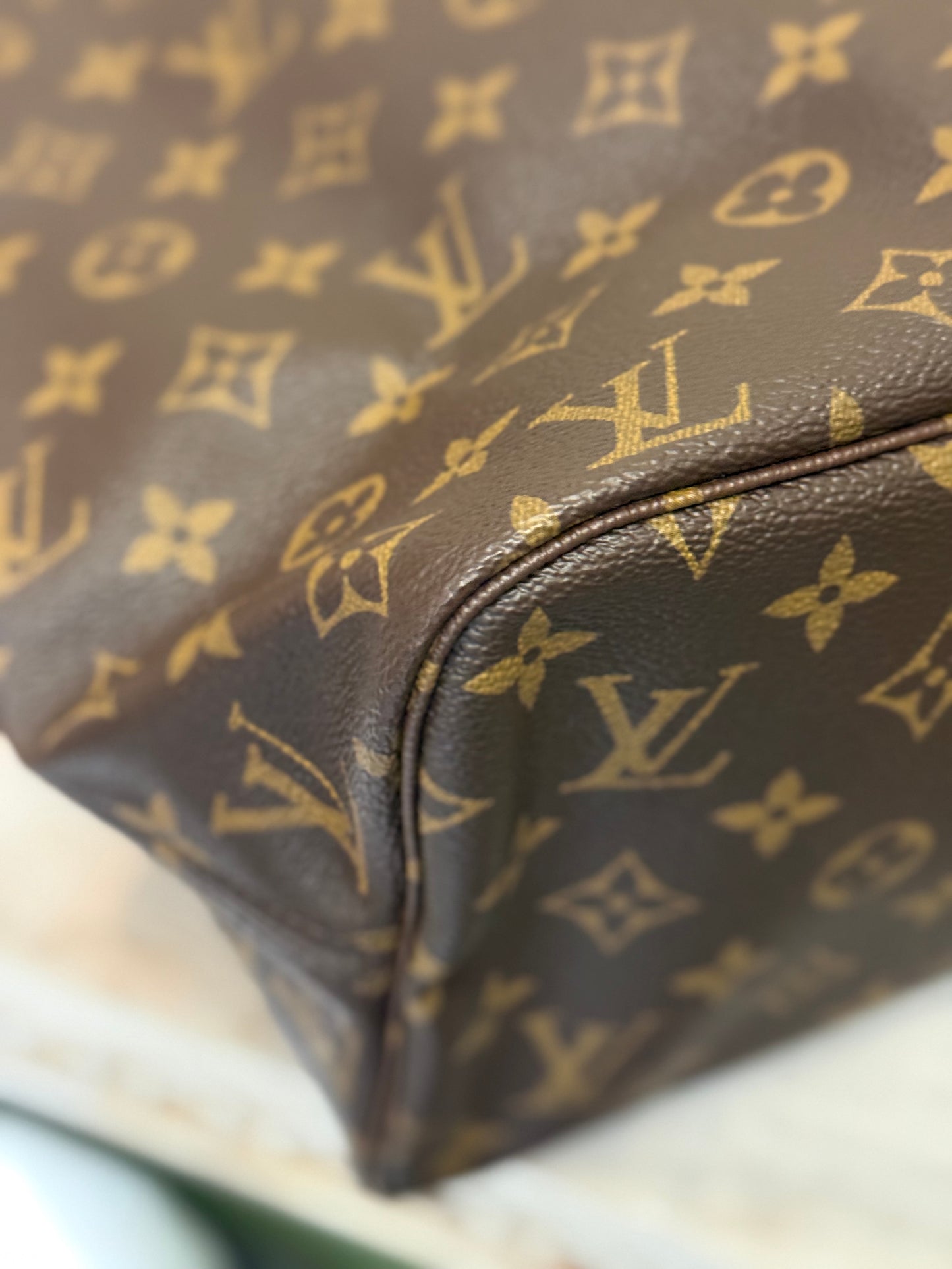Louis Vuitton Neverfull MM Fuchsia Interior Bag only