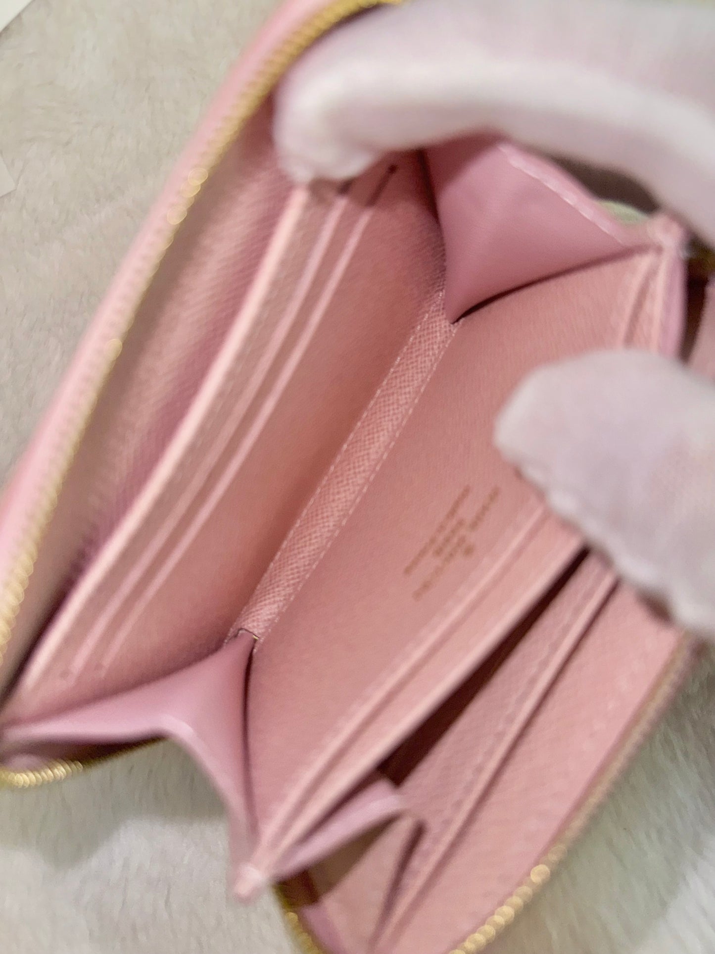 Louis Vuitton Zippy Coin Purse Damier Azur Rose Ballerine