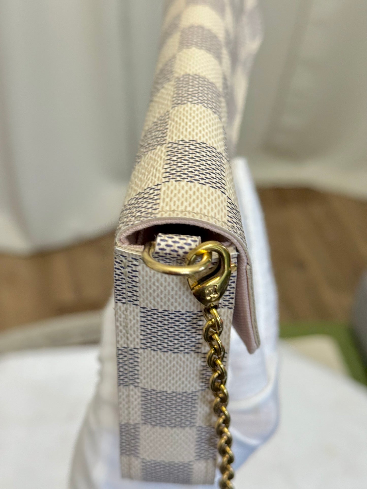 Louis Vuitton Felicie Pochette Damier Azur