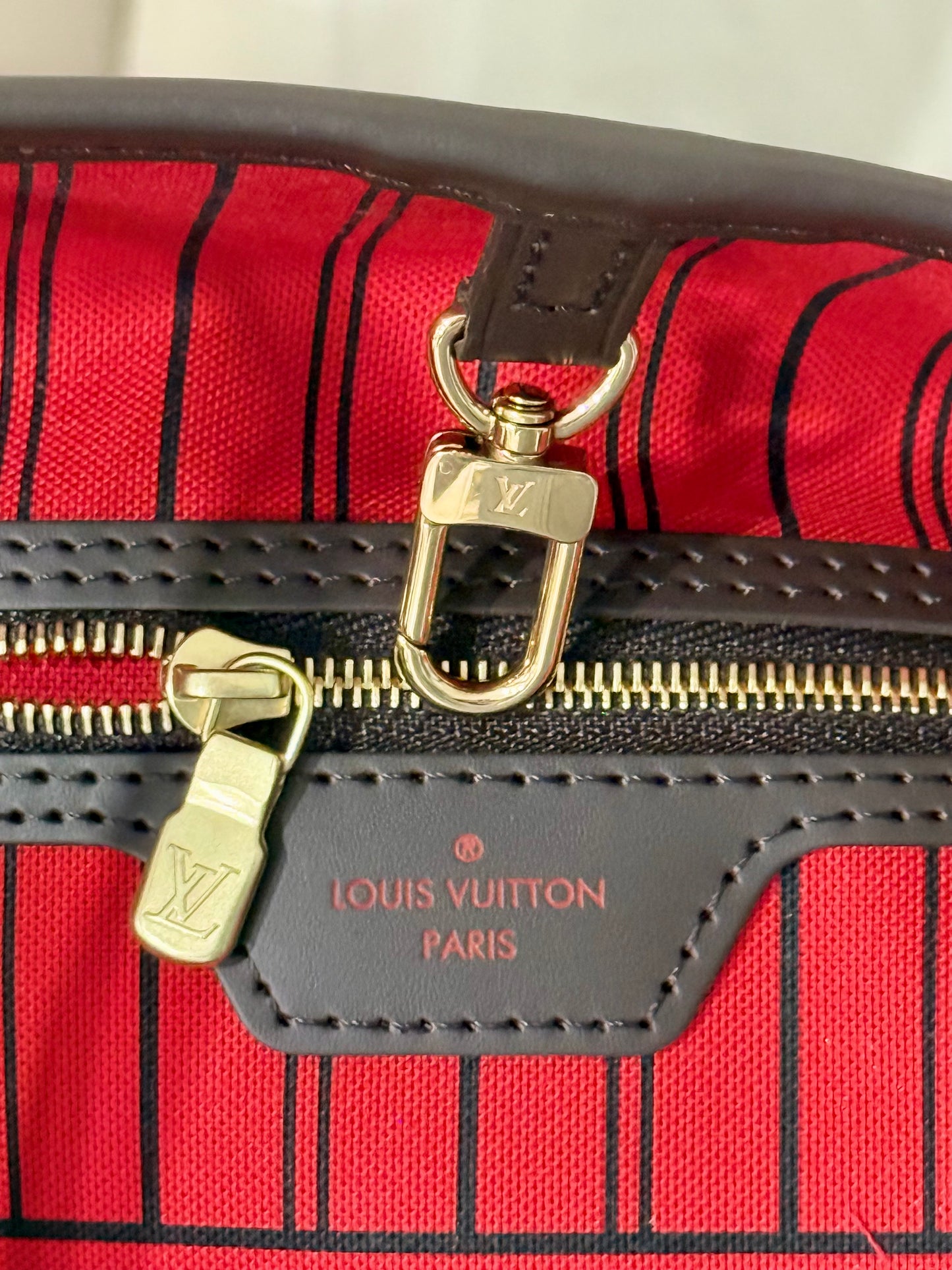 Louis Vuitton Neverfull MM Damier Ebene Cerise