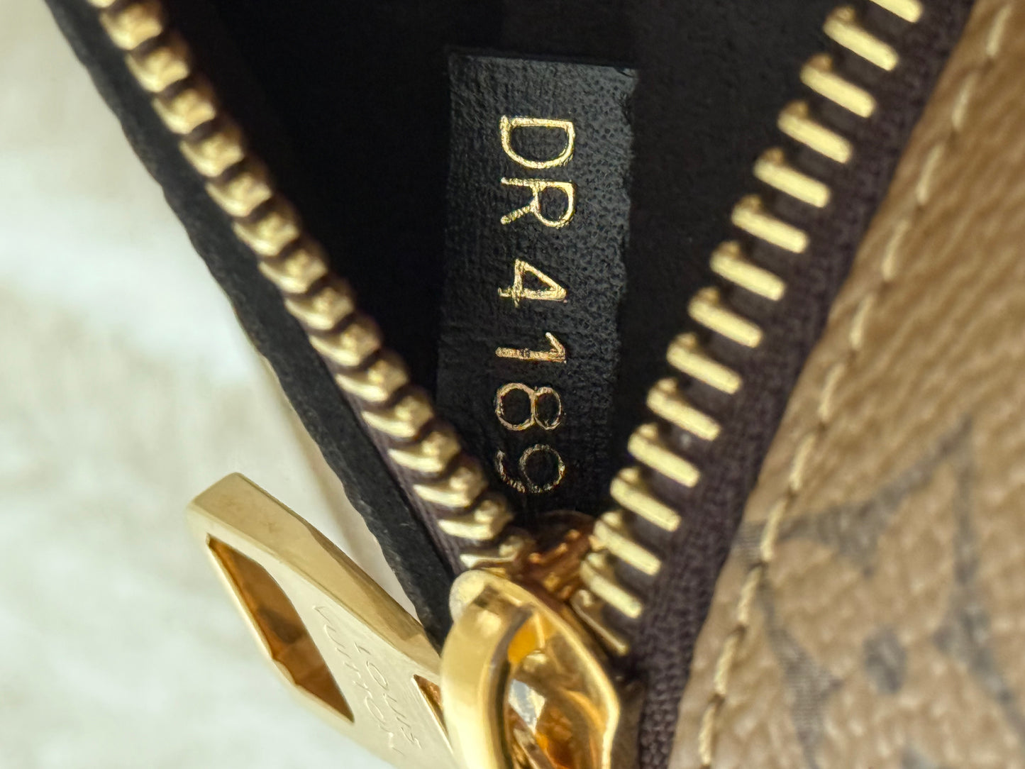 Louis Vuitton Pochette Metis Mono Reverse