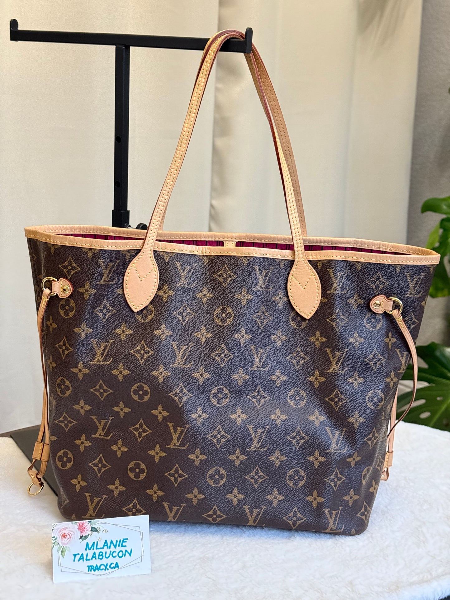 Louis Vuitton Neverfull MM Mono Pivoine Interior