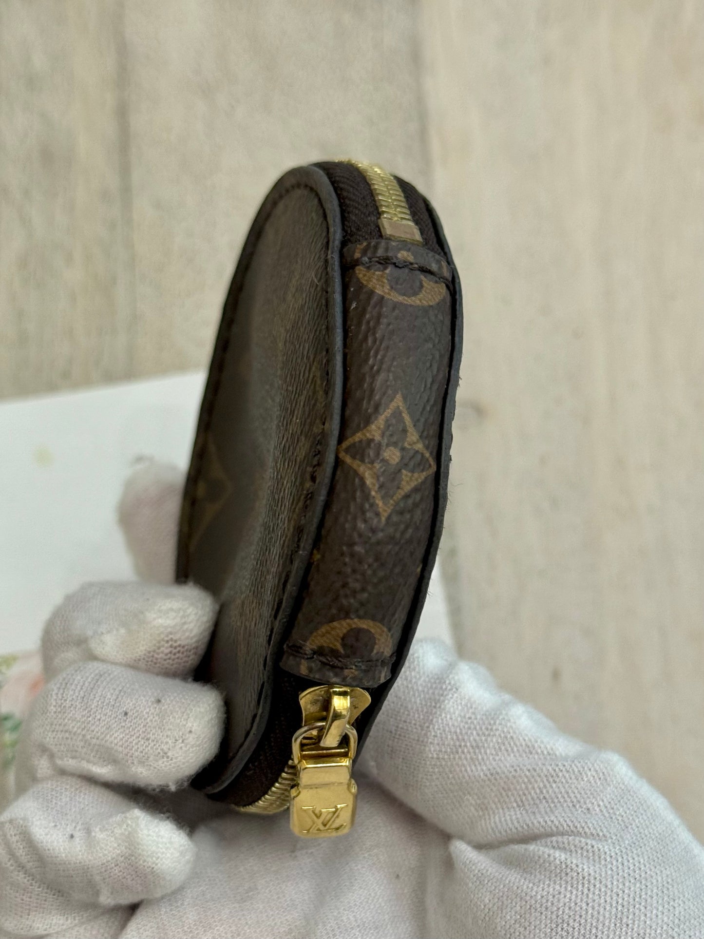 Louis Vuitton Round Coin Purse from Multi Pochette Set