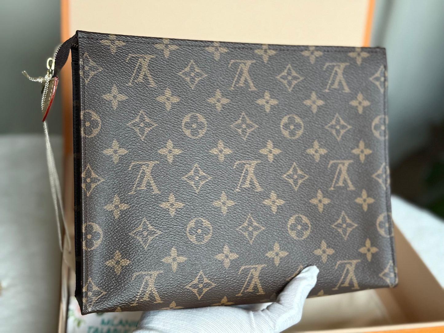 BRAND NEW Louis Vuitton Mono Toiletry 26 with Pink Interior