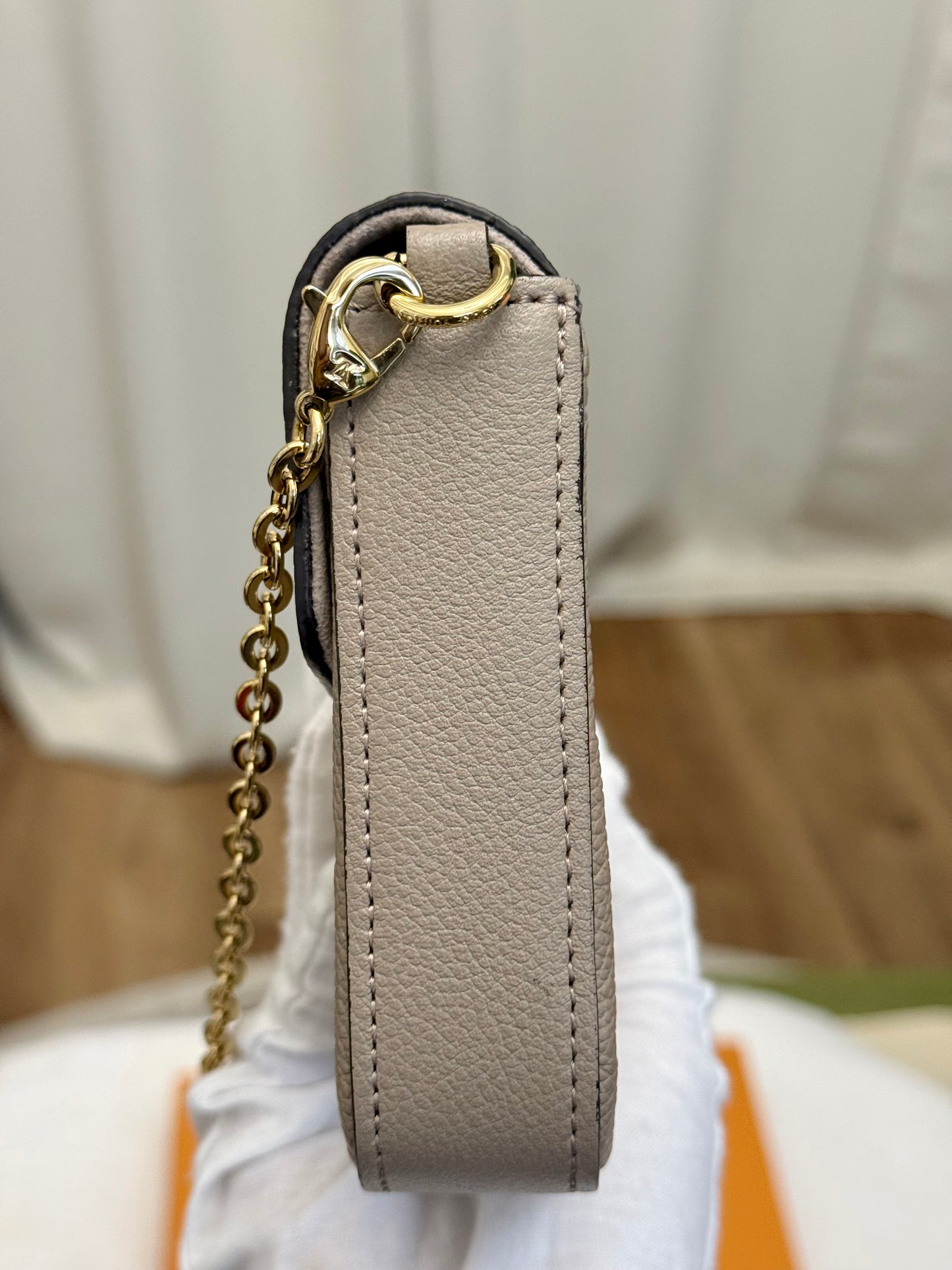 Louis Vuitton Felicie Pochette Empreinte Turtledove Full Set