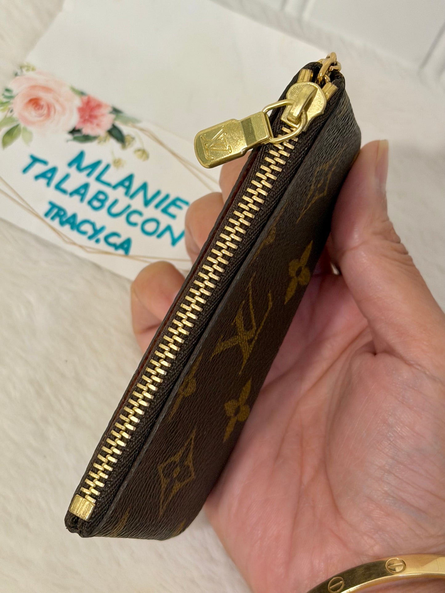 Louis Vuitton Key Pouch/Cles Mono