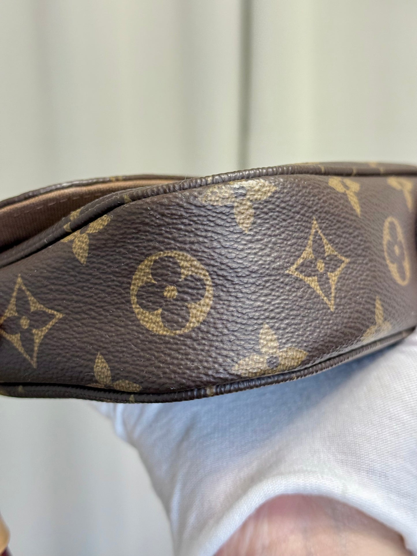 Louis Vuitton Wallet on Chain Ivy Mono