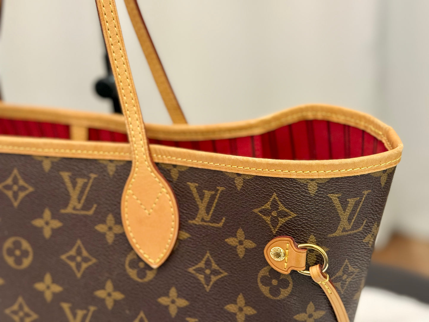 Louis Vuitton Neverfull MM Mono Cerise