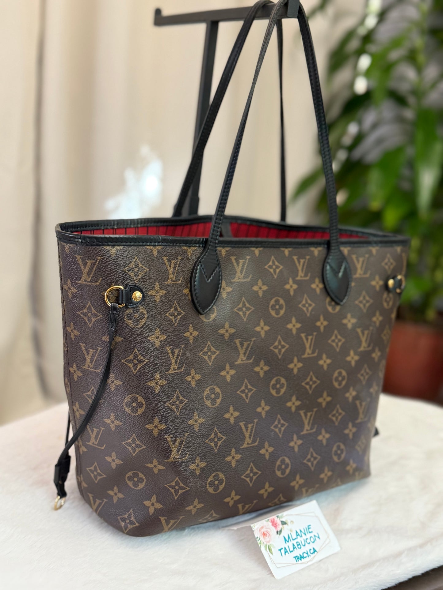 Louis Vuitton Neverfull MM World Tour Cerise