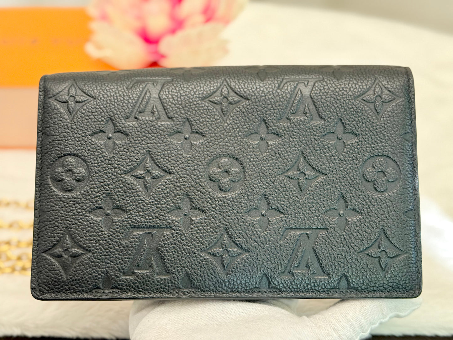 Louis Vuitton Vavin Chain Wallet Crossbody Bag Empreinte Noir/Black