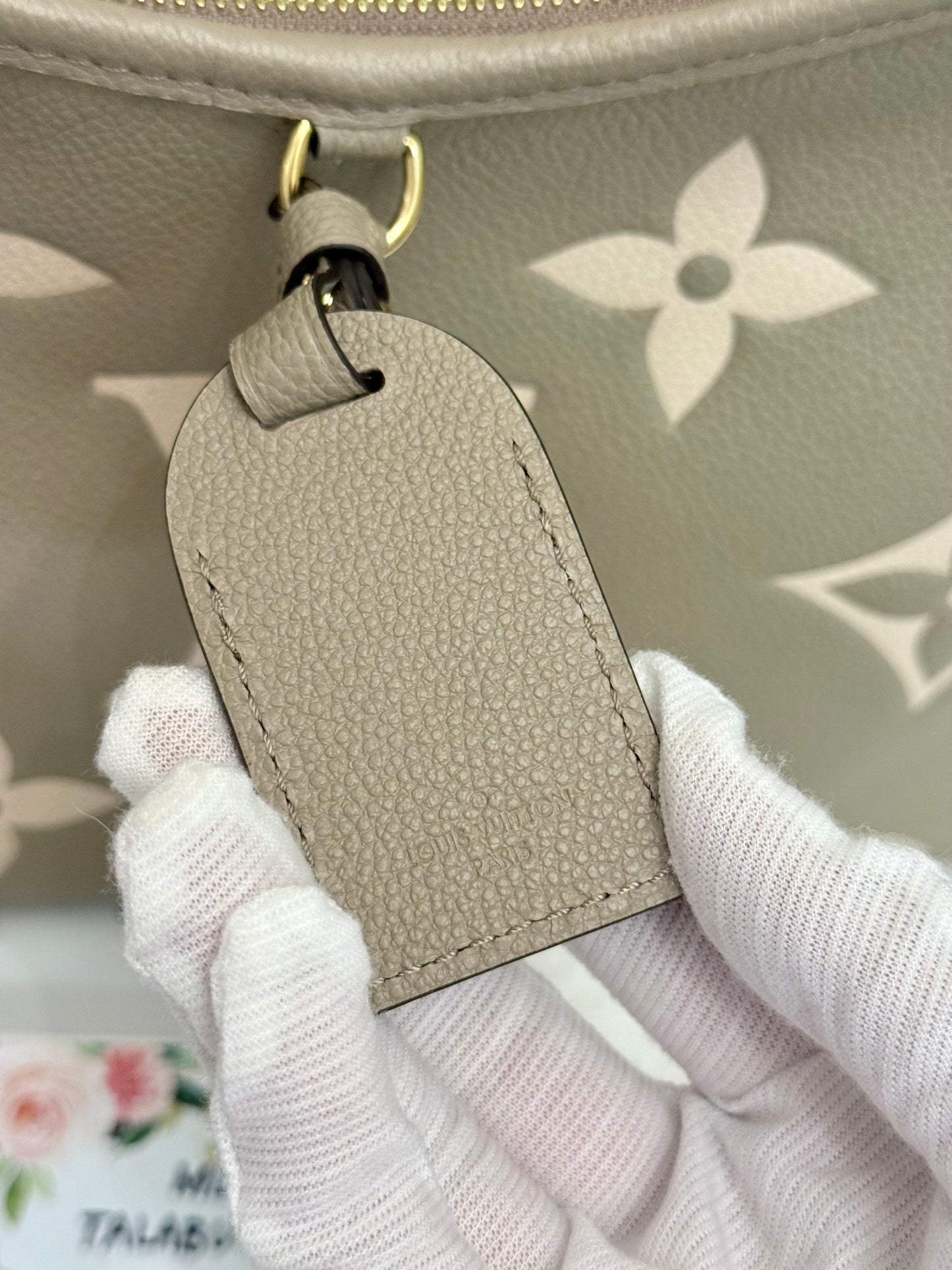 Louis Vuitton Carryall PM Bicolor Dove/Cream Bag