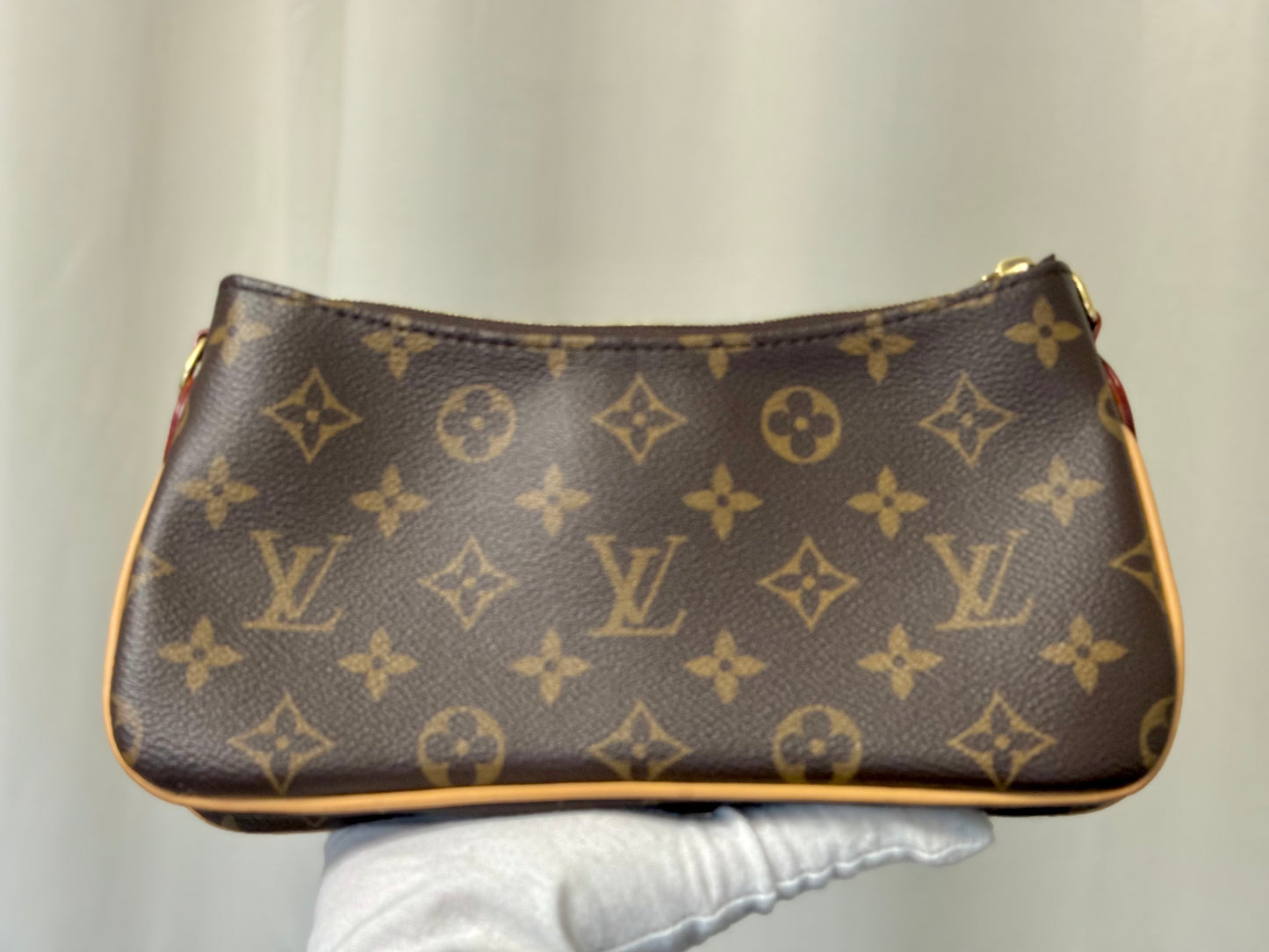Louis Vuitton Pochette Liv Mono