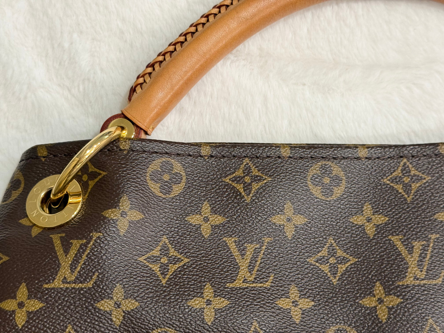 Louis Vuitton Artsy MM Mono