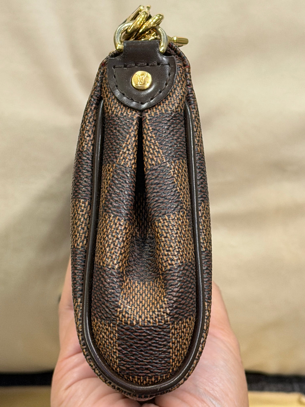 Louis Vuitton Eva Pochette Damier Ebene