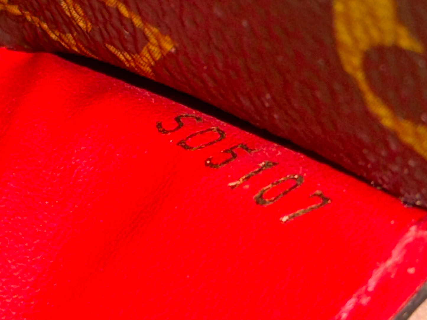 Louis Vuitton Sarah Wallet Mono Red