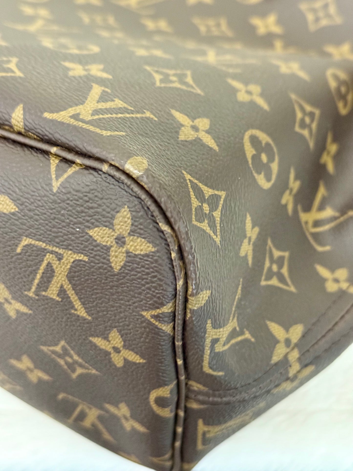 Louis Vuitton Neverfull MM Mono with Cerise Interior