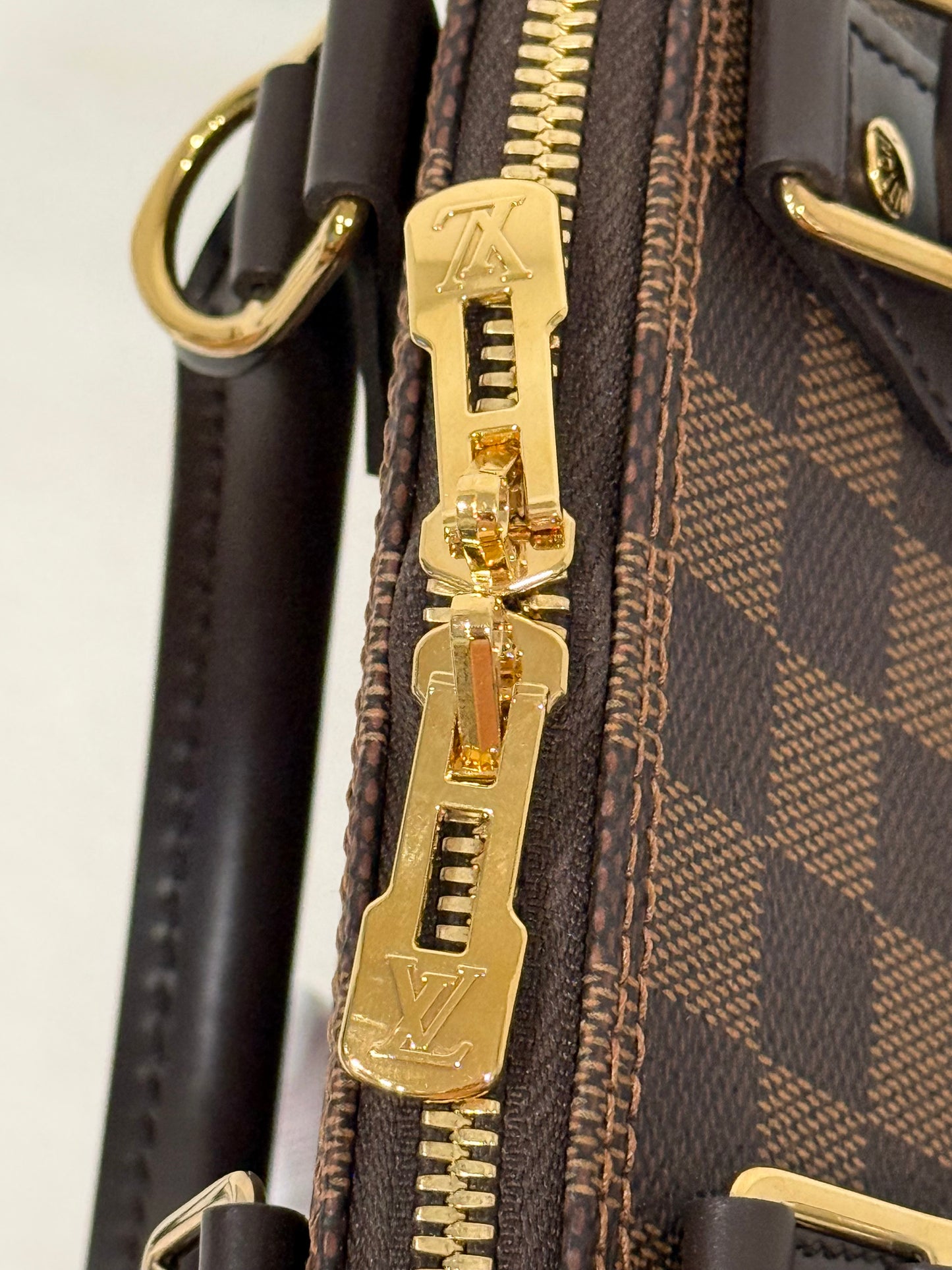 Louis Vuitton Alma BB Damier Ebene