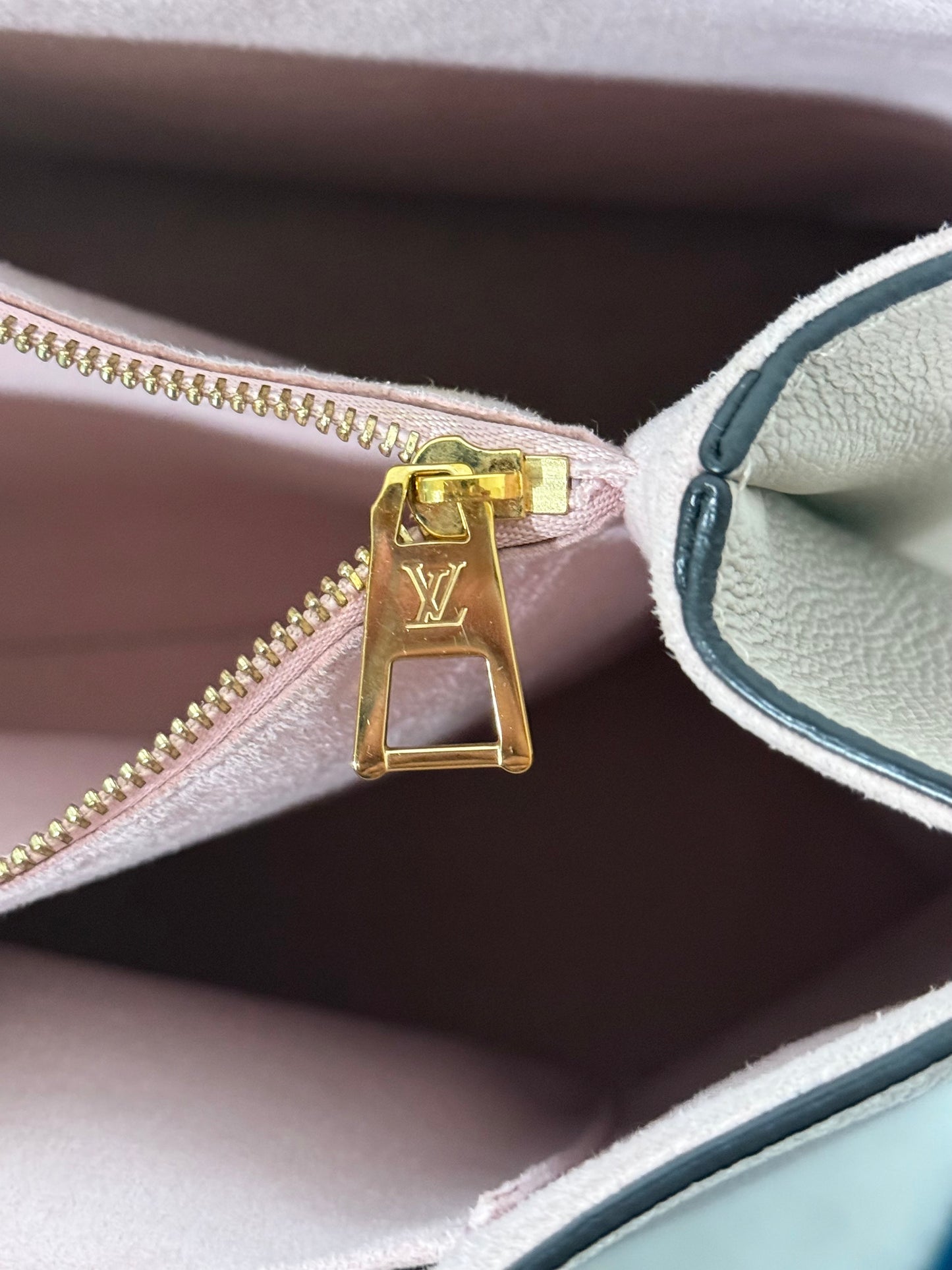 Louis Vuitton LockMe Shopper Greige