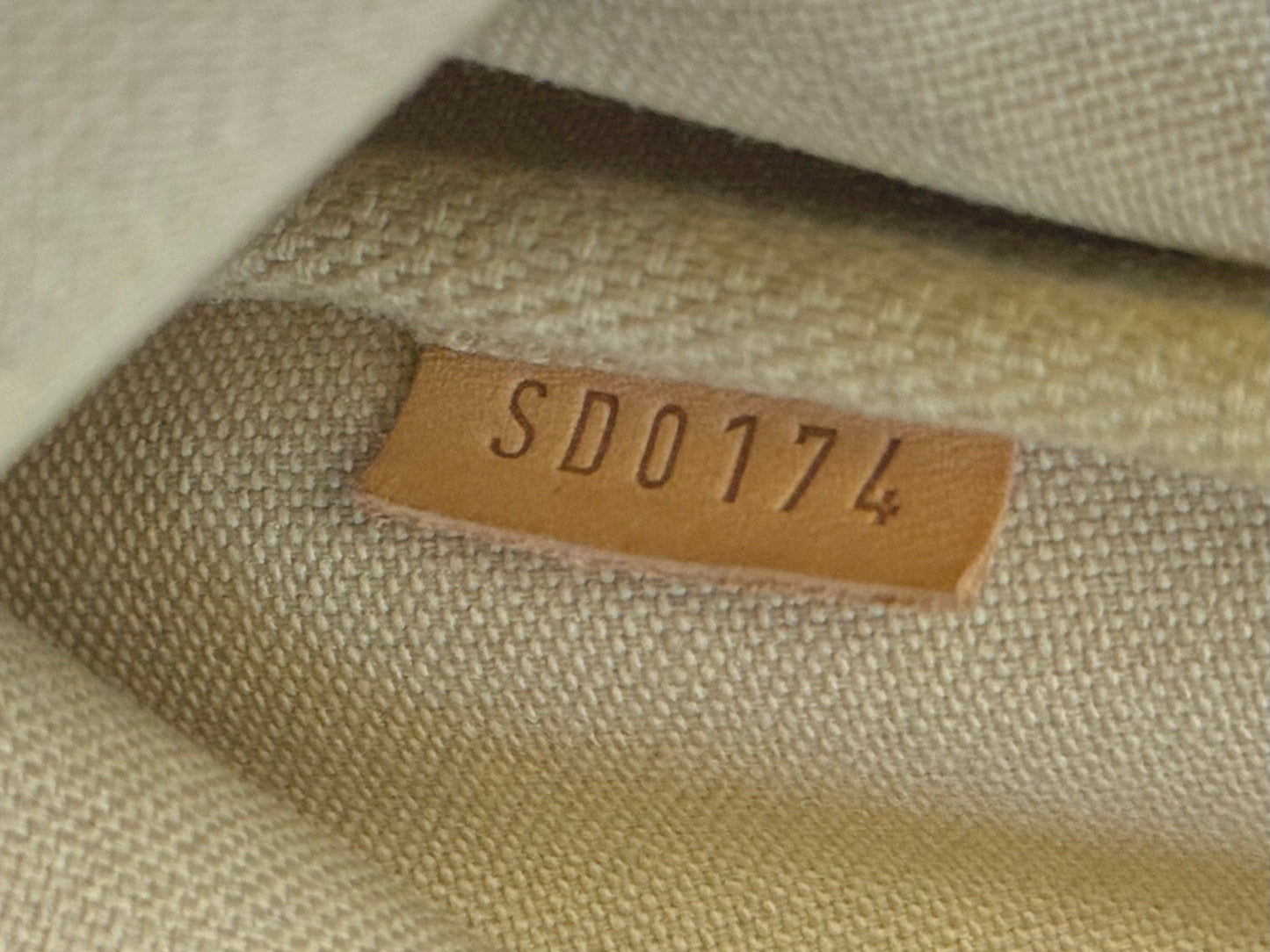 Louis Vuitton Eva Pochette Damier Azur