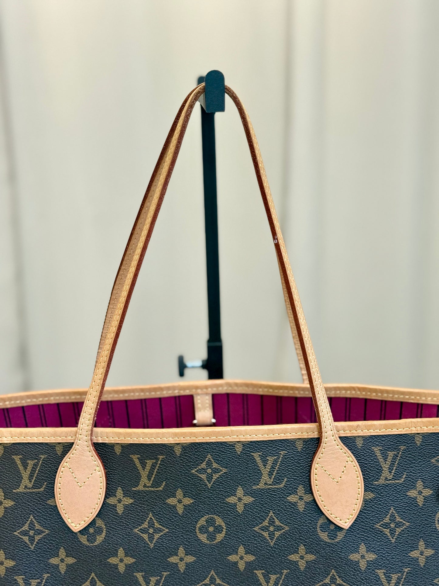 Louis Vuitton Neverfull MM Mono Pivoine