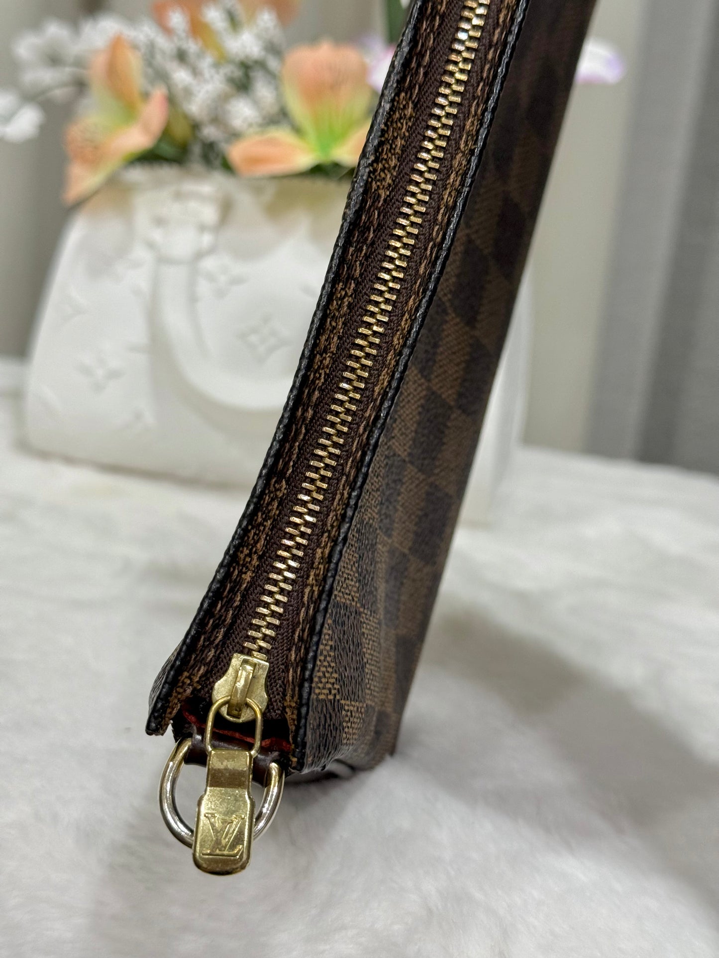 Louis Vuitton Navona Pochette Accessoires Damier Ebene