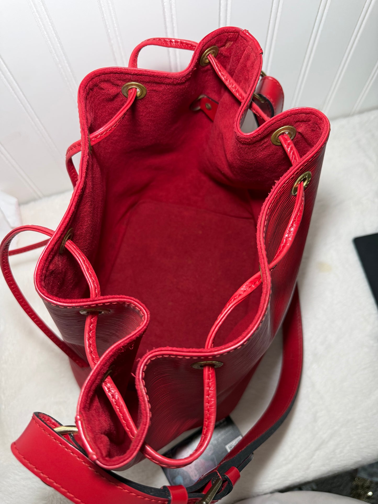 Louis Vuitton Red Epi Petit Noe