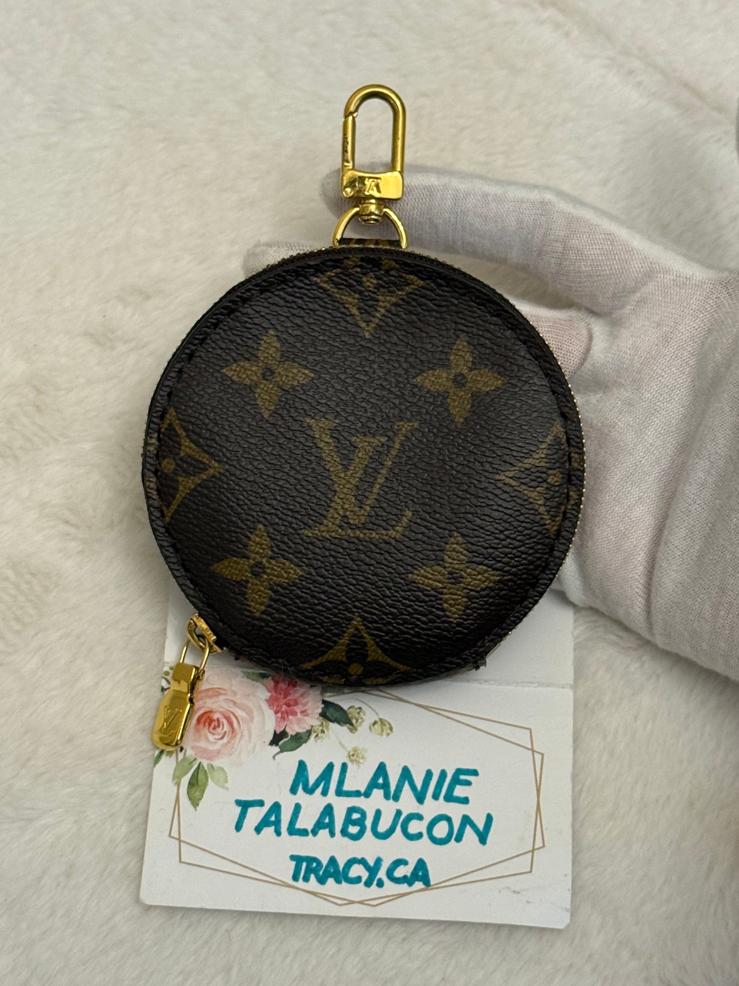 Louis Vuitton Round Coin Pouch Mono