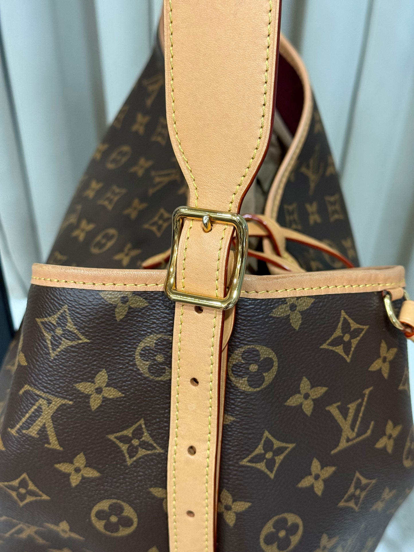 Louis Vuitton Carryall MM Mono (Bag Only)