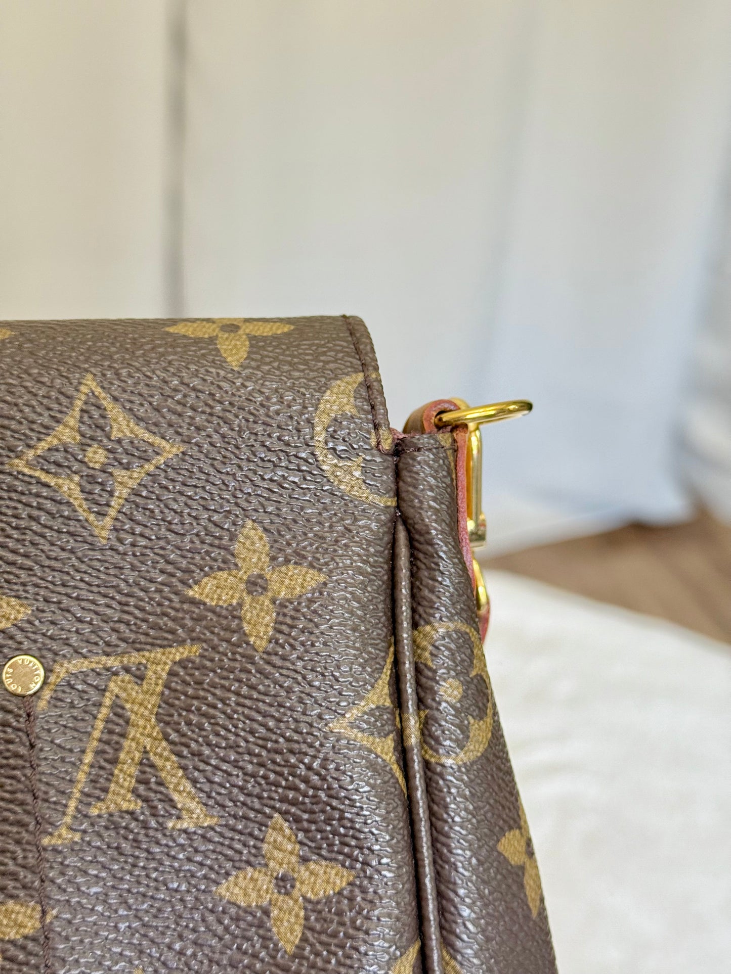 Louis Vuitton Favorite MM Mono DU2166