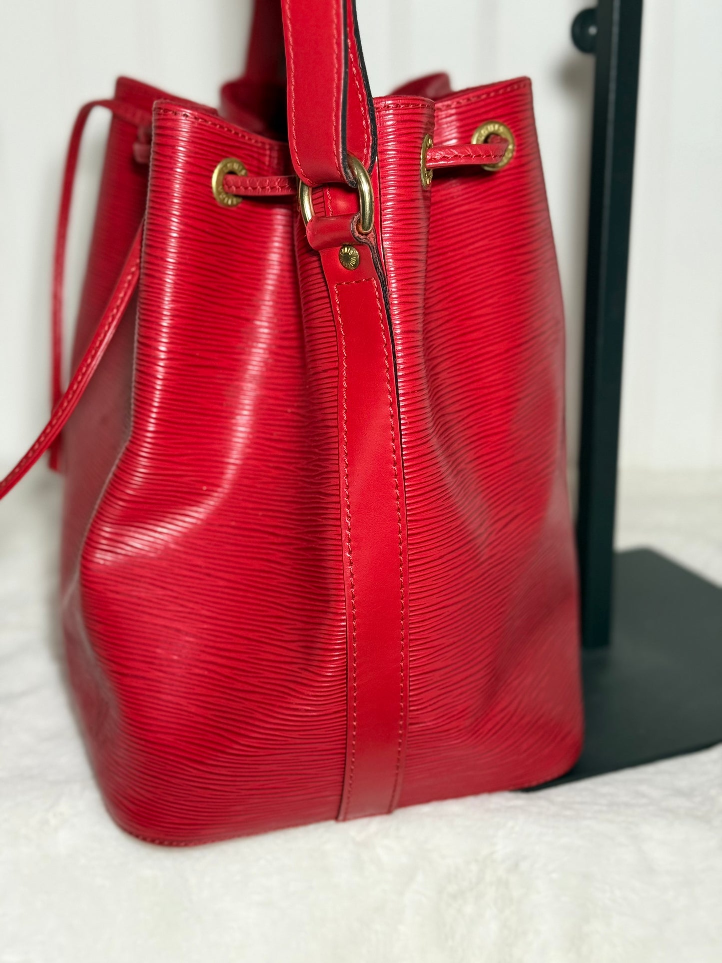 Louis Vuitton Red Epi Petit Noe