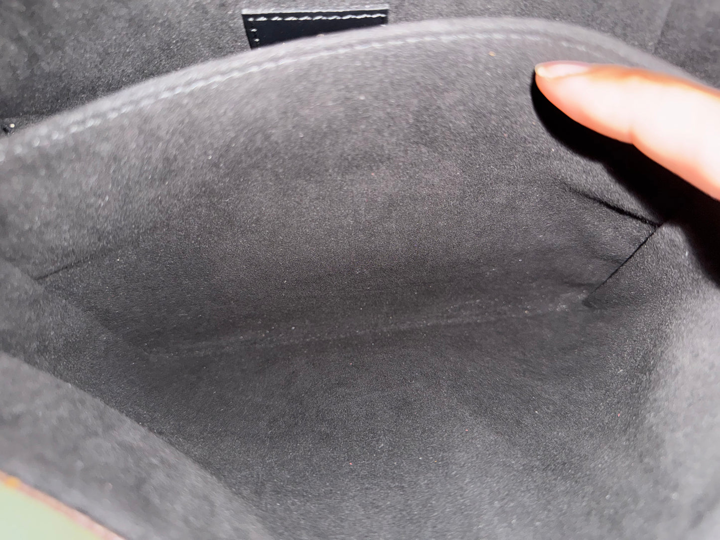 Louis Vuitton Pochette Metis Mono Reverse
