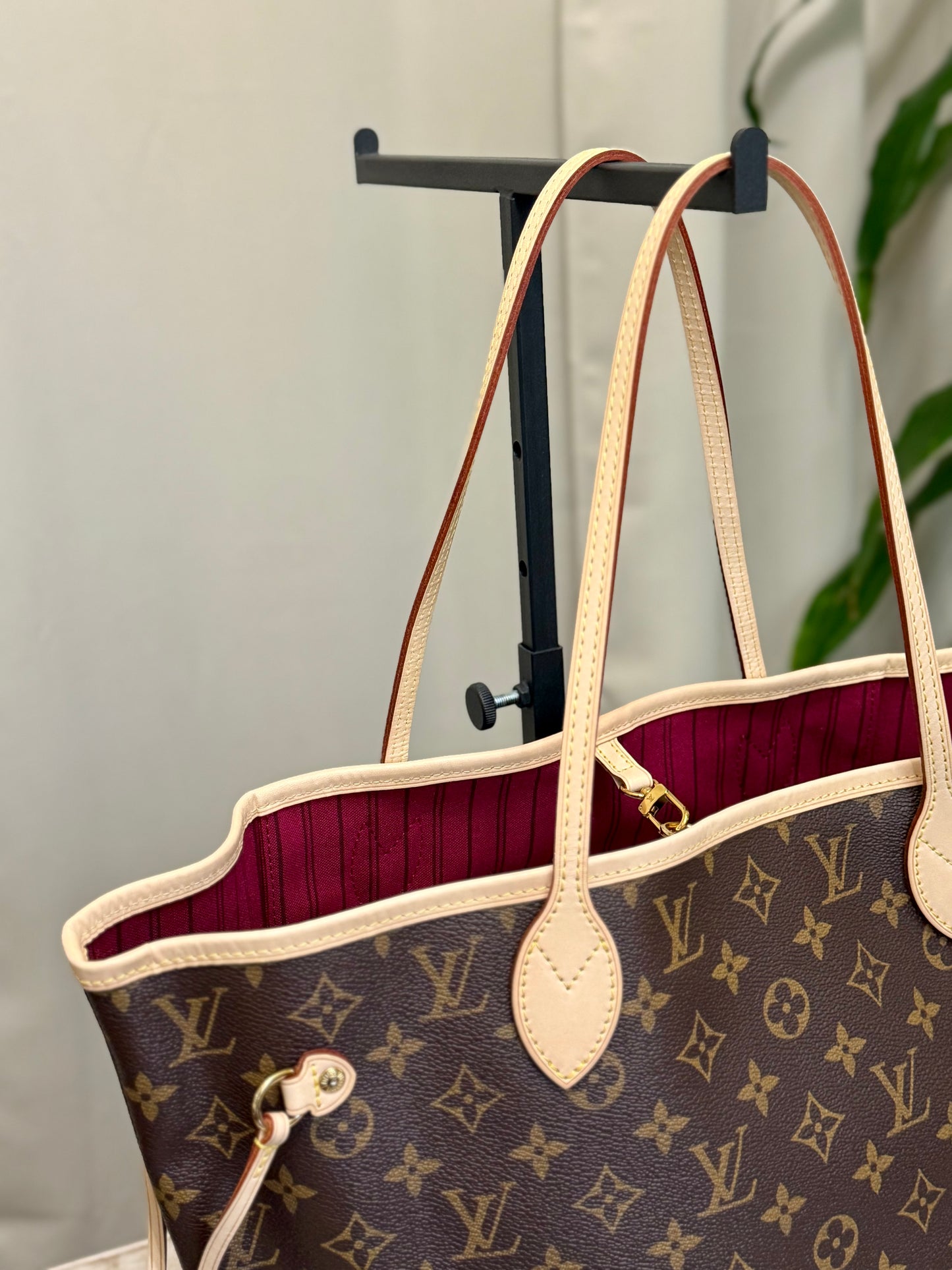 Louis Vuitton Neverfull MM Fuchsia Interior Bag only