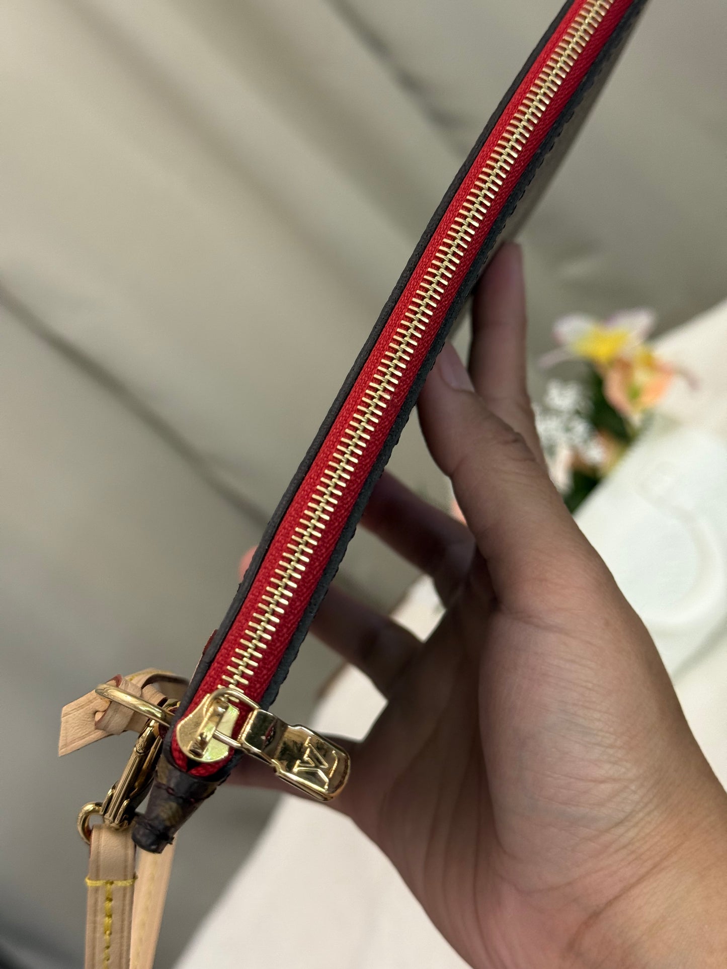 Louis Vuitton Neverfull MM Pouch Mono Cerise