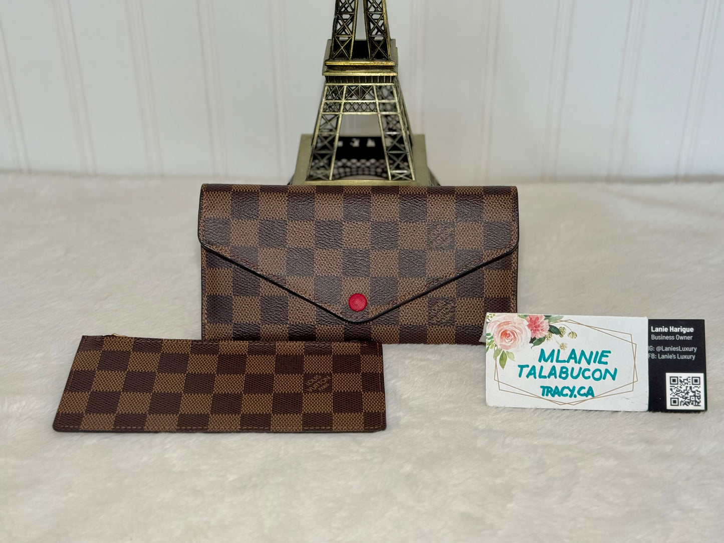 Louis Vuitton Josephine Wallet DE