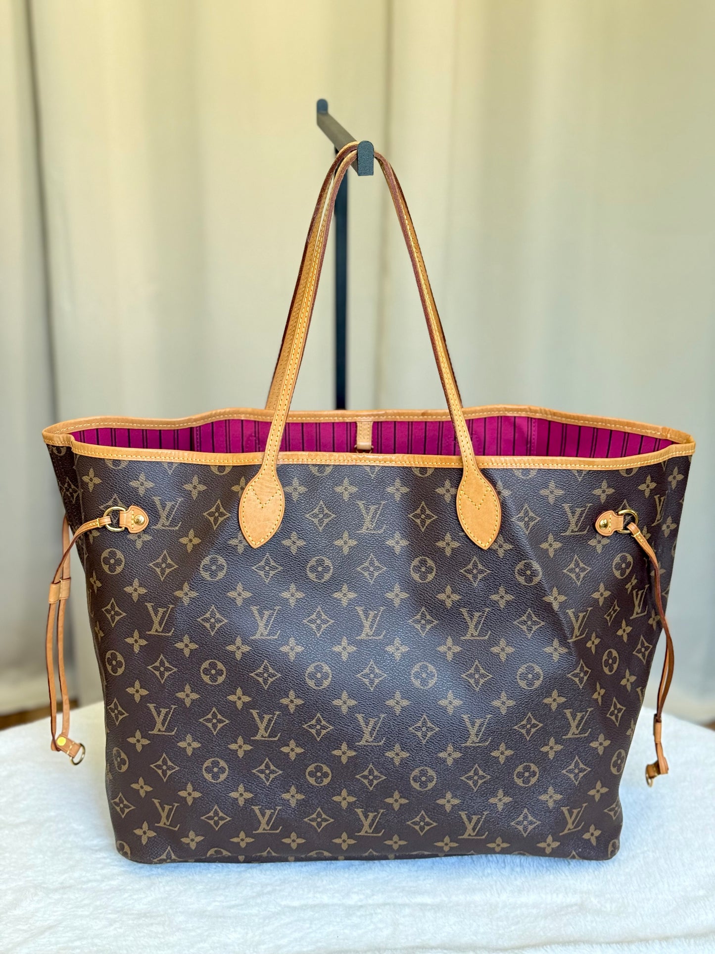 Louis Vuitton Neverfull GM Mono Pivoine Bag and Pouch