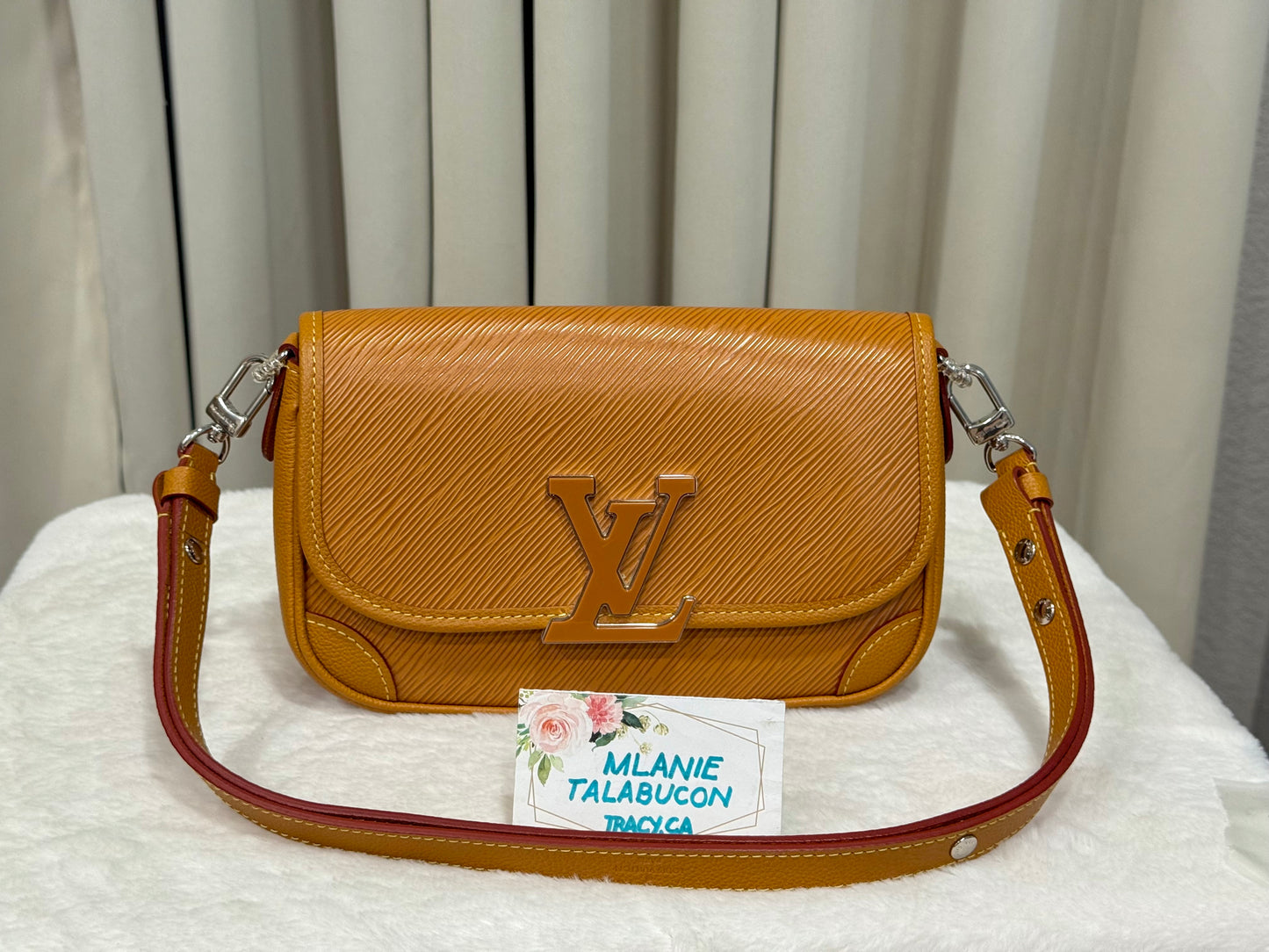Louis Vuitton Buci in Epi Gold Honey