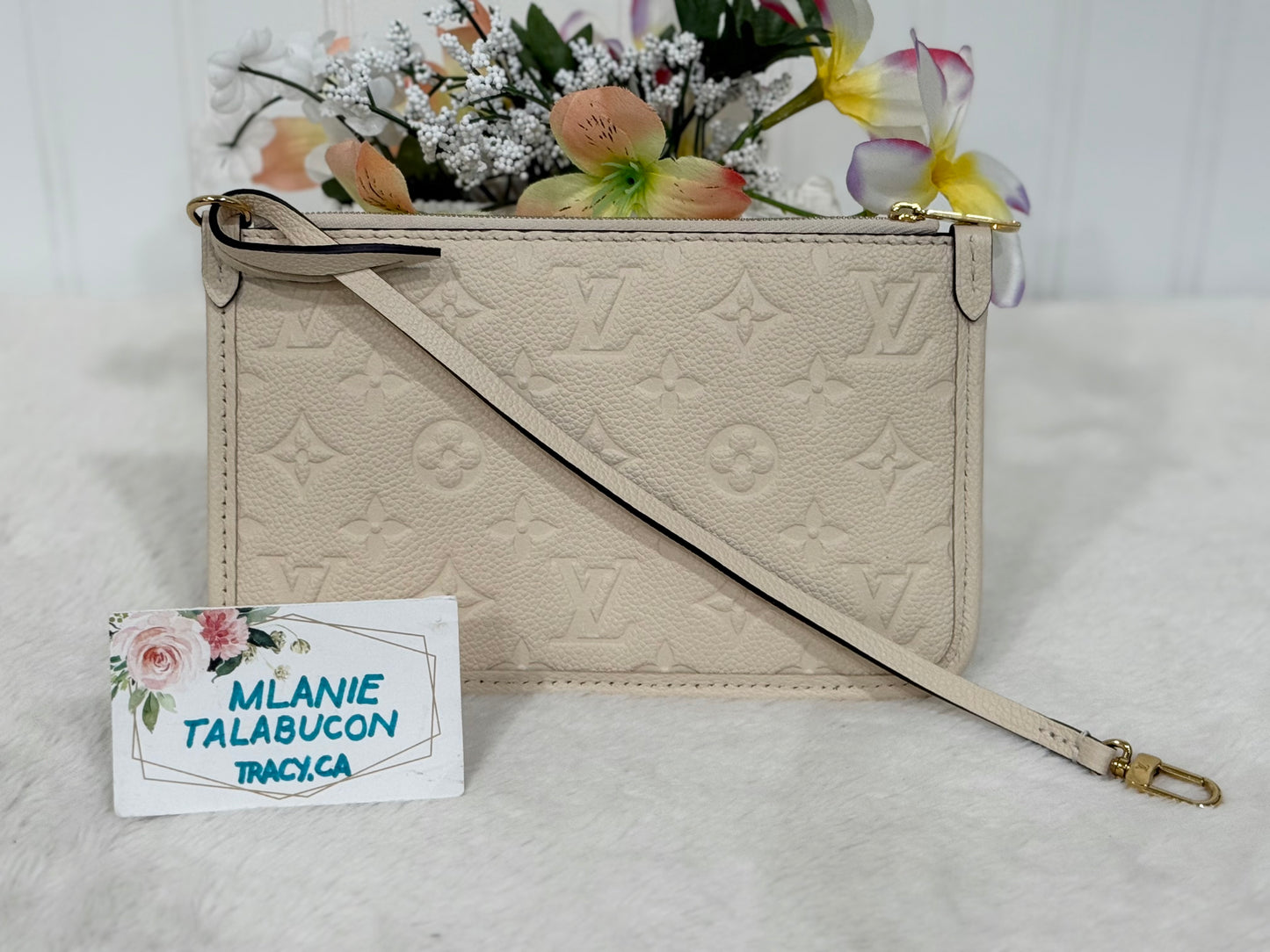 Louis Vuitton Carryall PM Creme