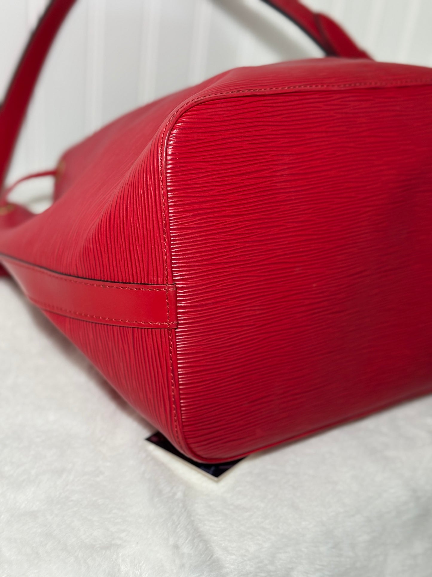Louis Vuitton Red Epi Petit Noe