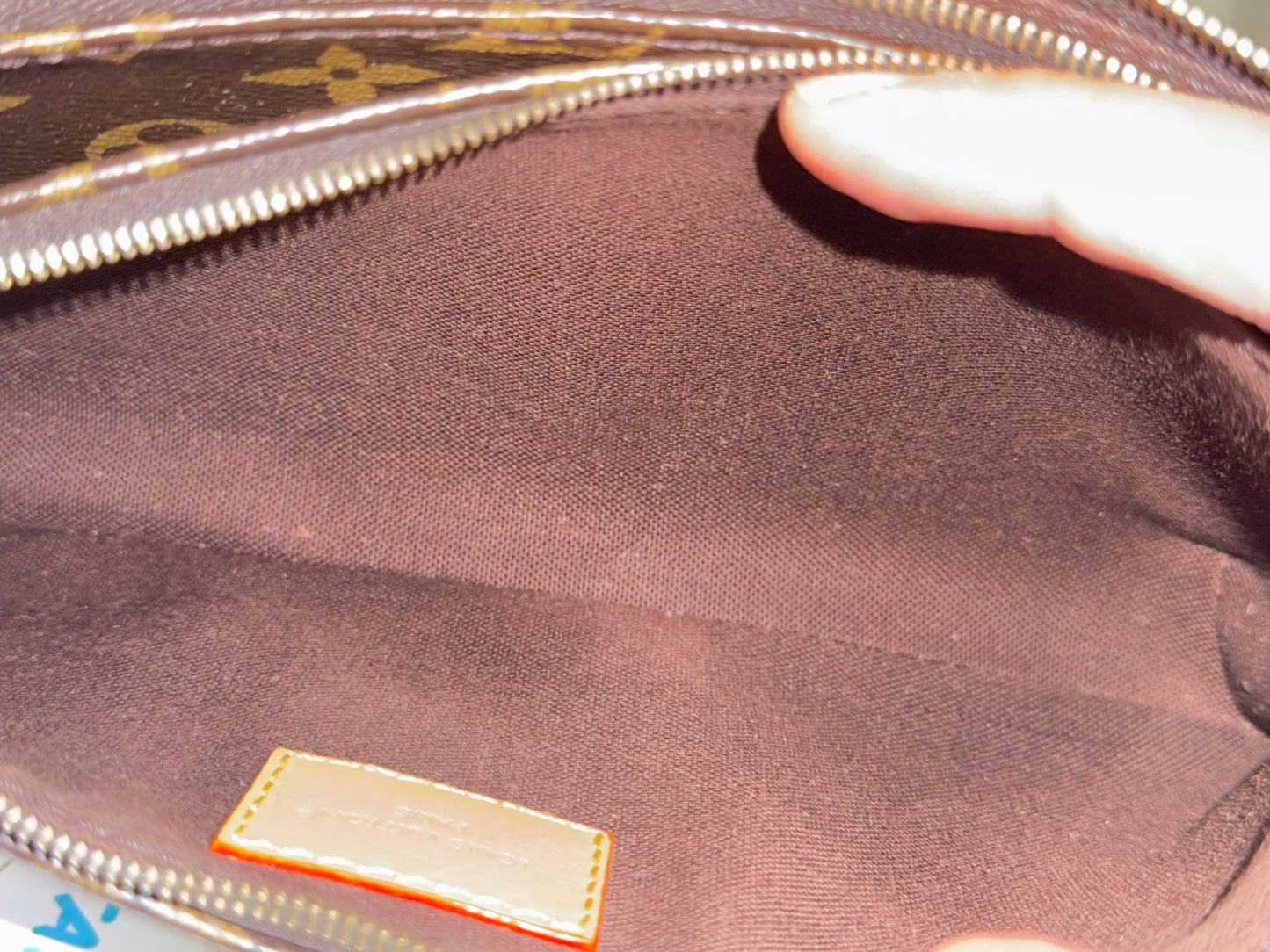 Louis Vuitton Pochette Liv Mono